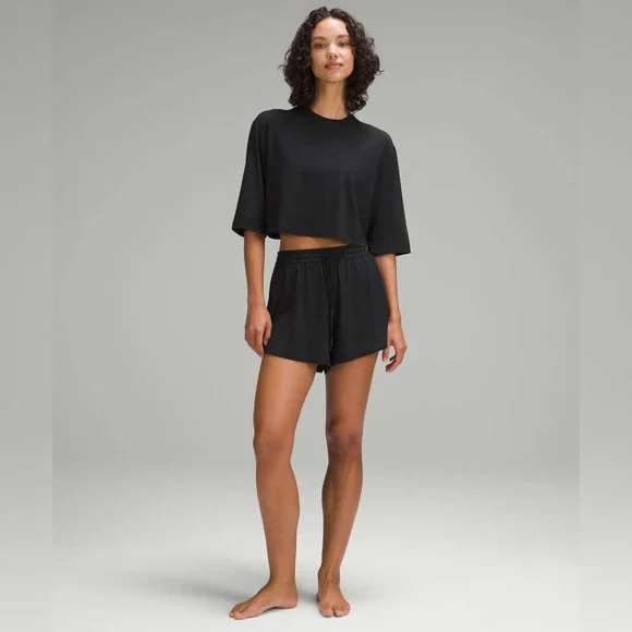 Lululemon Modal Relaxed-Fit Cropped Short-Sleeve Shirt in Black, Size 8 - Picture 4 of 9